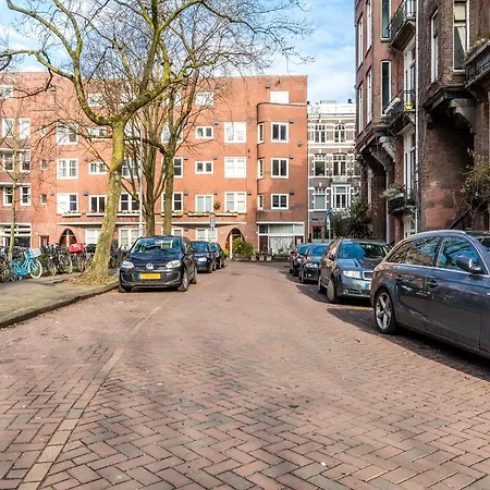 فندق مبيت وإفطار B&B Roeloft Amsterdam 3*